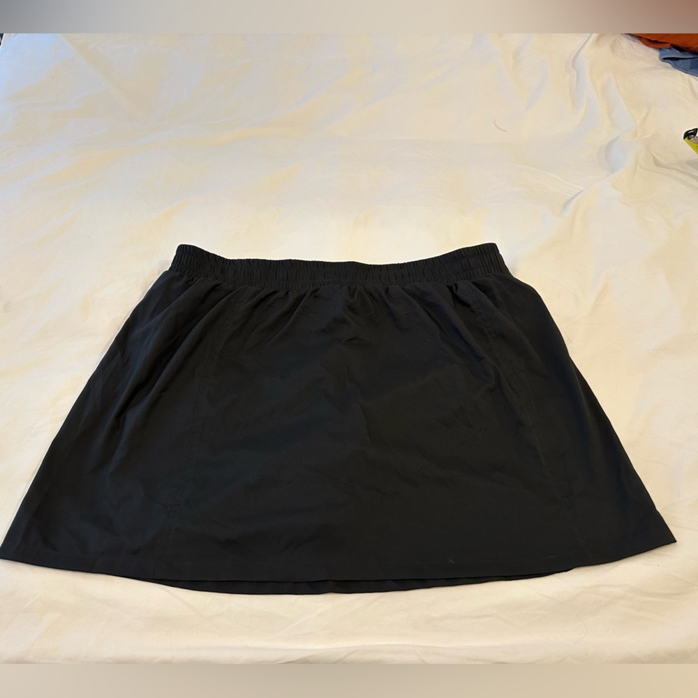 Girlfriend Collective XL tennis skort with compression shorts and pockets